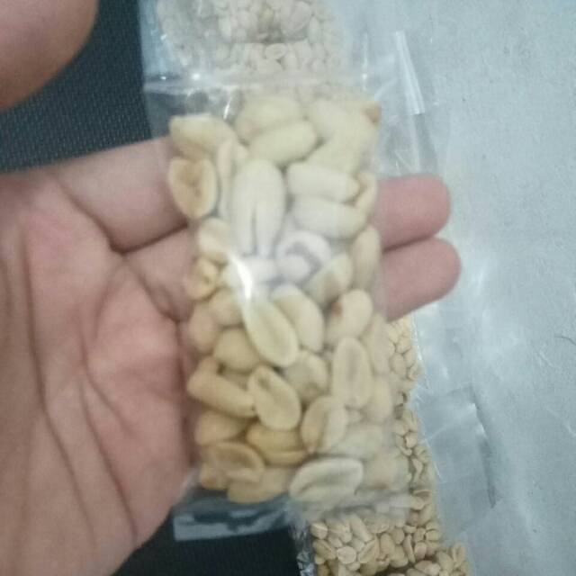 

Kacang Bawang Kemasan warung