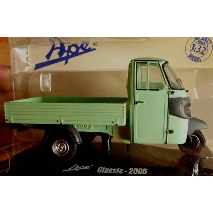 Diecast Motogp - Diecast Ducati - Diecast New Ray Vespa Italeri 1:32 Piaggio Ape Classic 2006 Produk