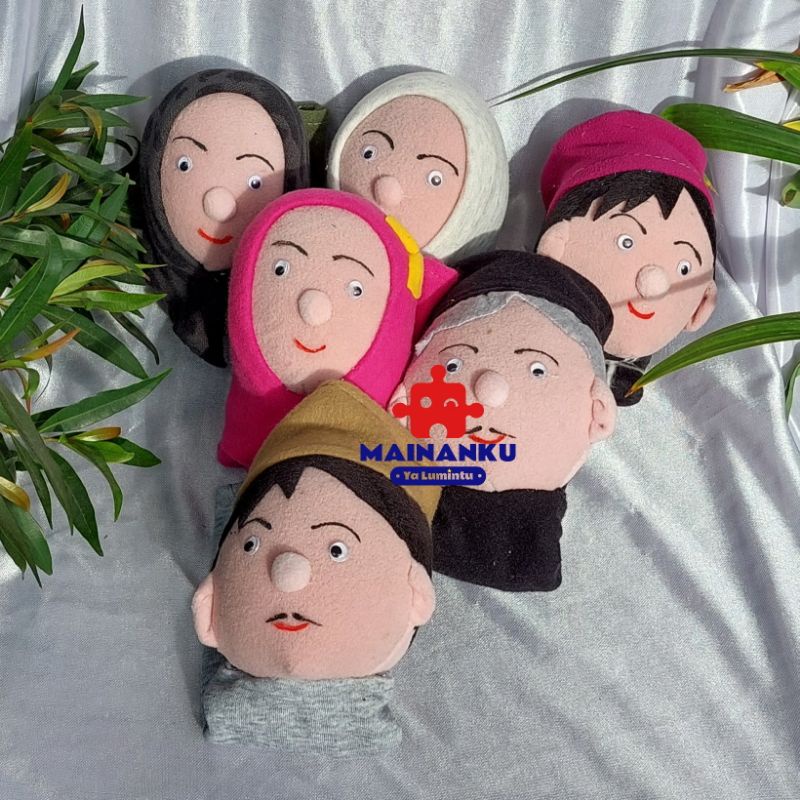 Mainan Edukasi Anak Boneka Tangan Muslim