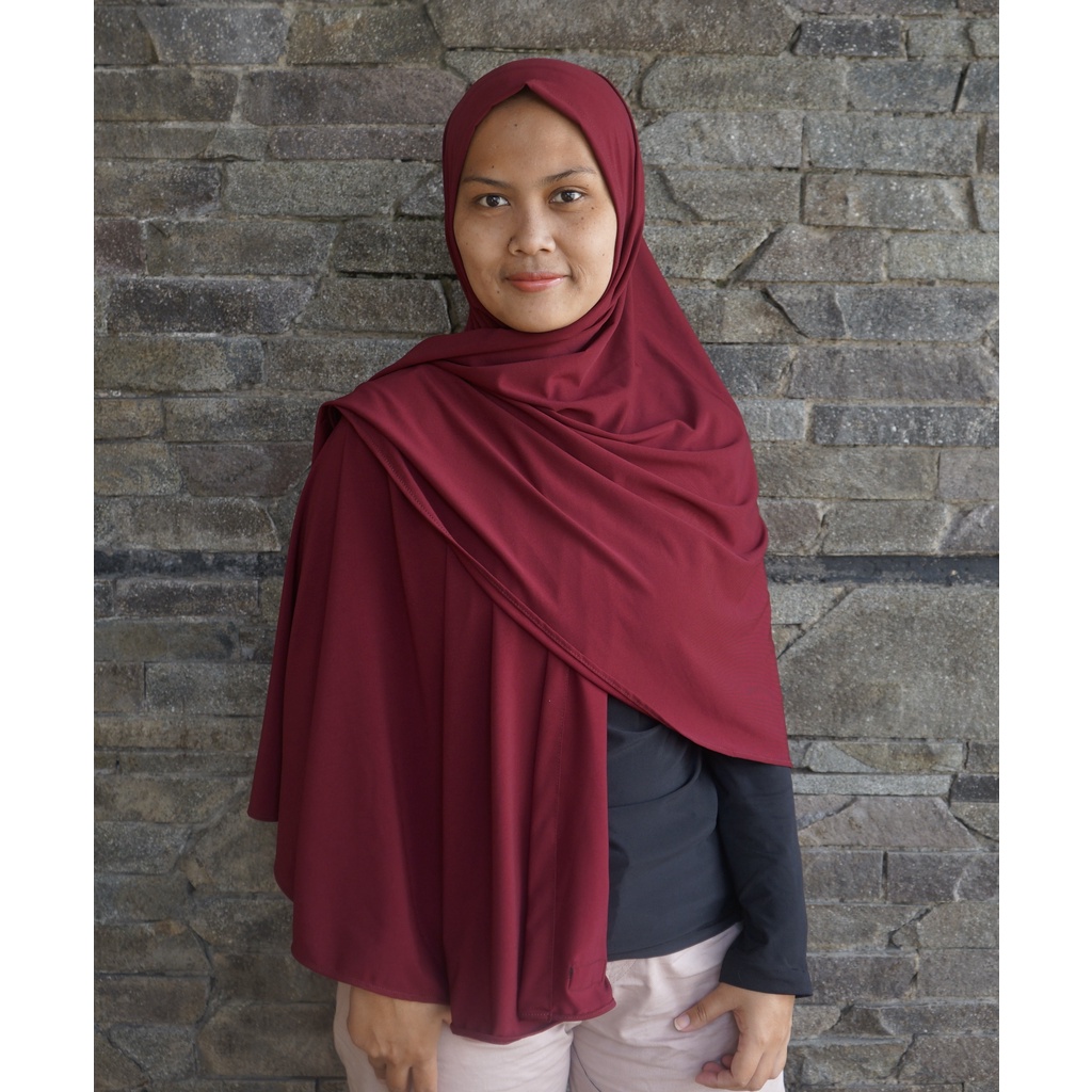 Mum Hijab Jilbab Instan Jersey Hanum 3 in 1 Mumhijab  / Hijab jersey / Pashmina jersey-Maroon