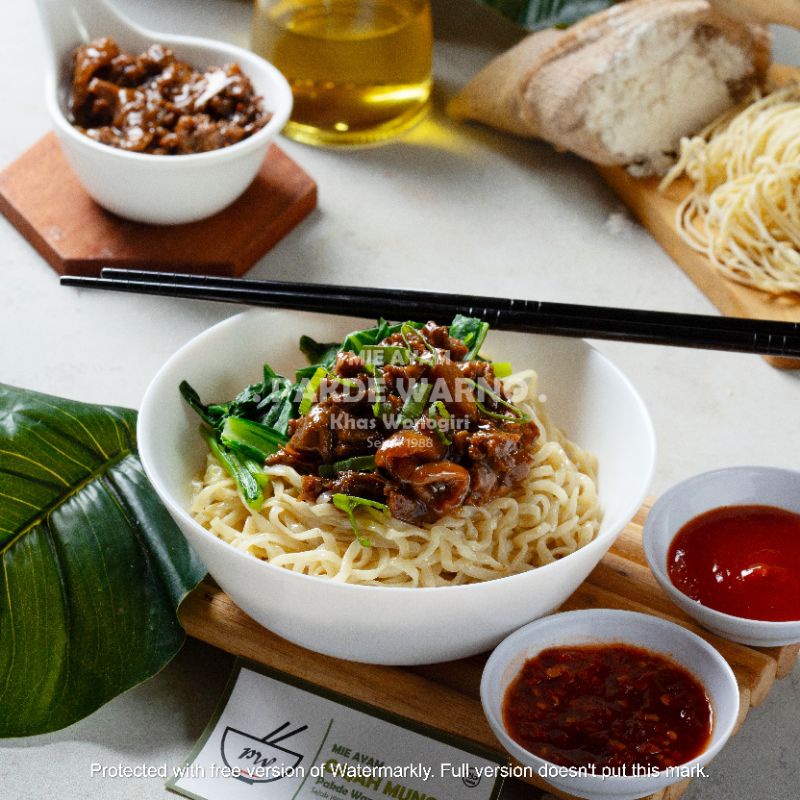 

Mie Ayam Pakde Warno | Mie / Bakmi Frozen | Makanan Instan | Mie Ayam Mentah | Mie Ayam Frozen - Isi 3 Porsi