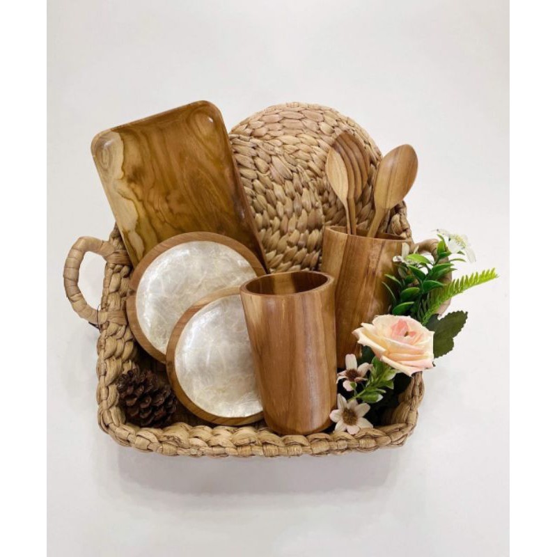 

Hampers | Gift | Kado | Souvenir- Cutleries Kayu Jati Set 1