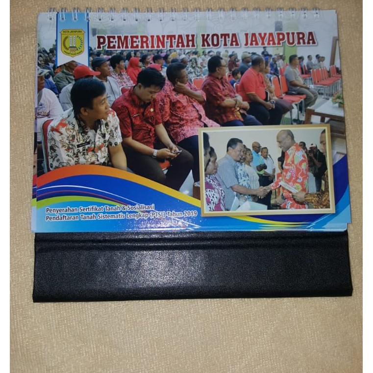 

KALENDER MEJA CUSTOM SEKOLAH/PERUSAHAAN/INSTANSI DLL