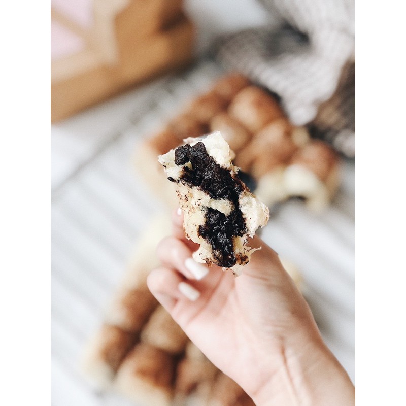 

MadMILK Full Chocolate (Roti sobek Jepang/Milk buns)
