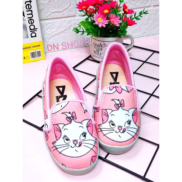 Sepatu Anak slip on anak Perempuan Karakter Marry Pink