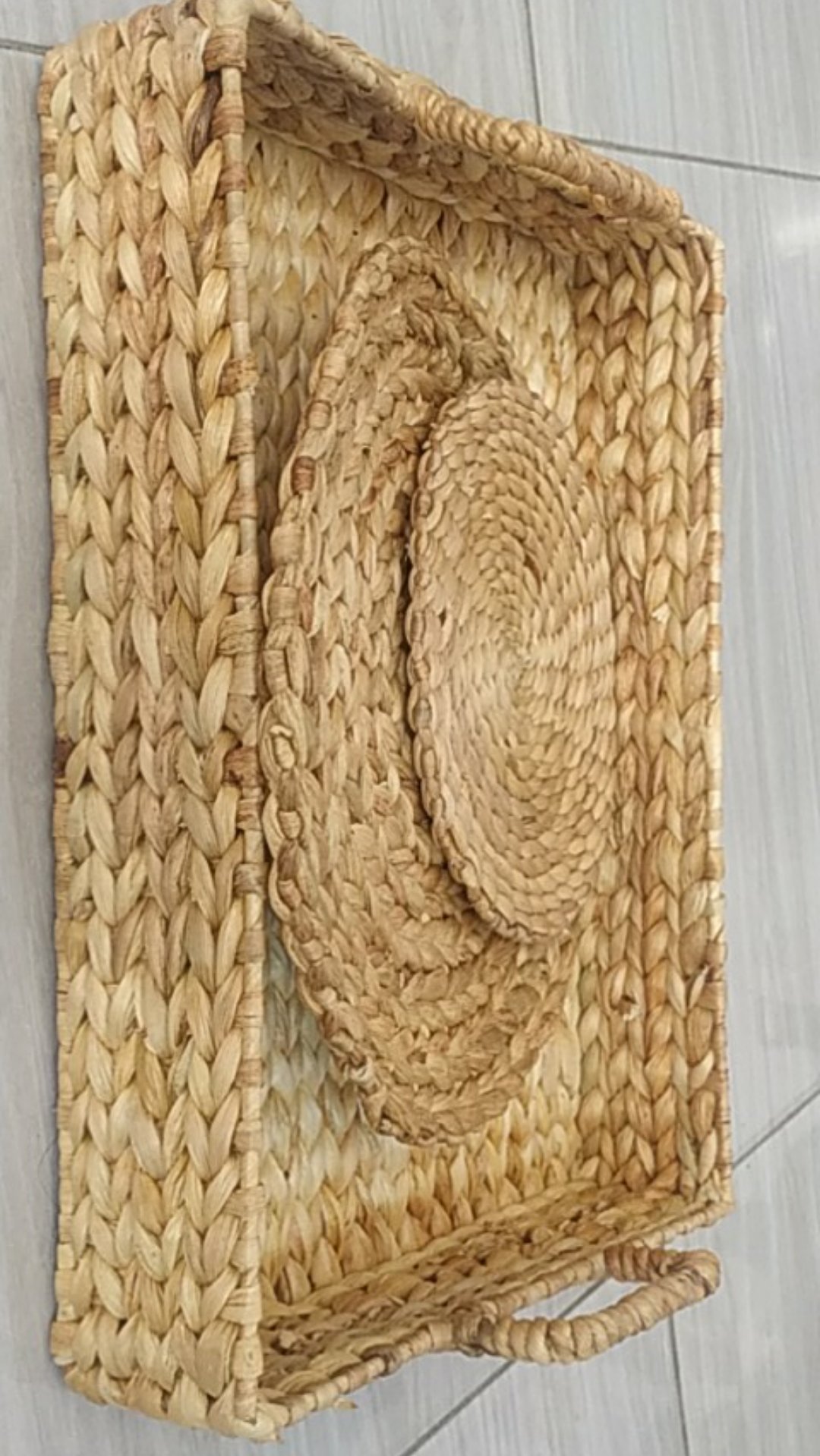 Nampan Anyaman / Baki / Tray / Keranjang Kotak Enceng Gondok Handmade Dekorasi Kekinian
