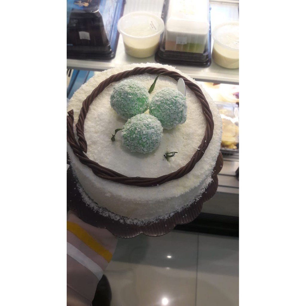 

READY CIKARANG 26 JUL 2025 - KLEPON CAKE BIRTHDAY TAART PRIMA RASA BEST SELLER SALE PROMO ENAK RENYAH GURIH NAGIH LEMBUT CRUNCHY