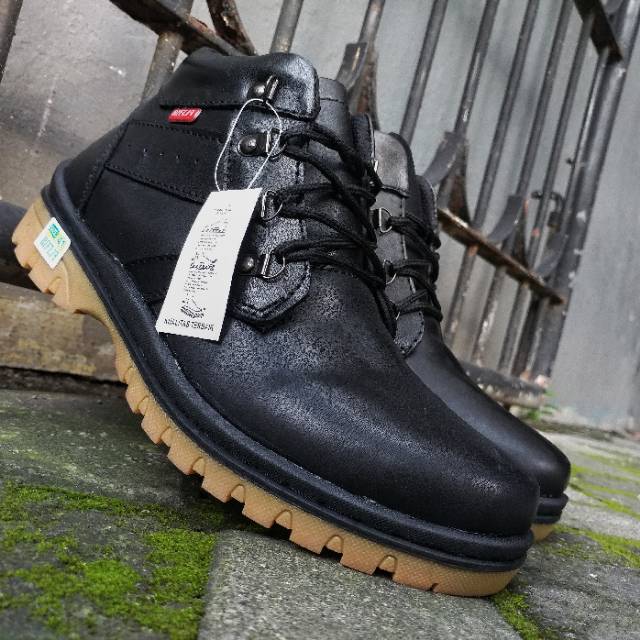Sepatu Boots Pria Bahan Kulit Asli Elegan