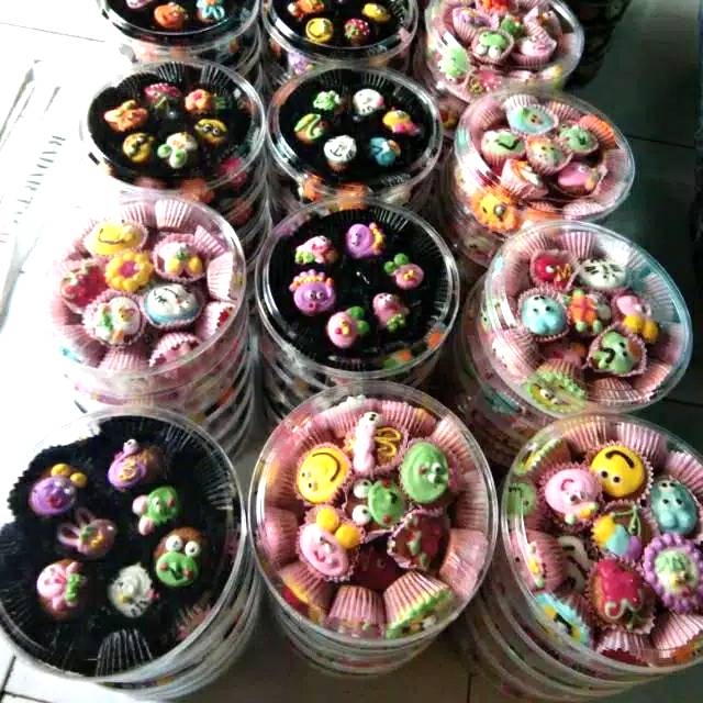

kue karakter