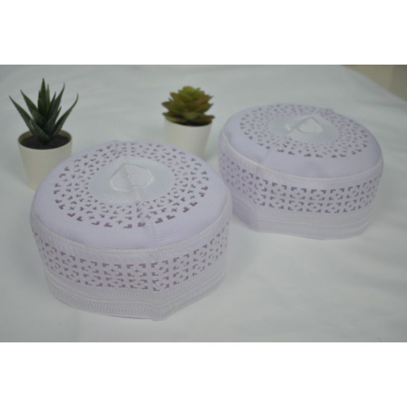 Peci Madinah Bugis putih