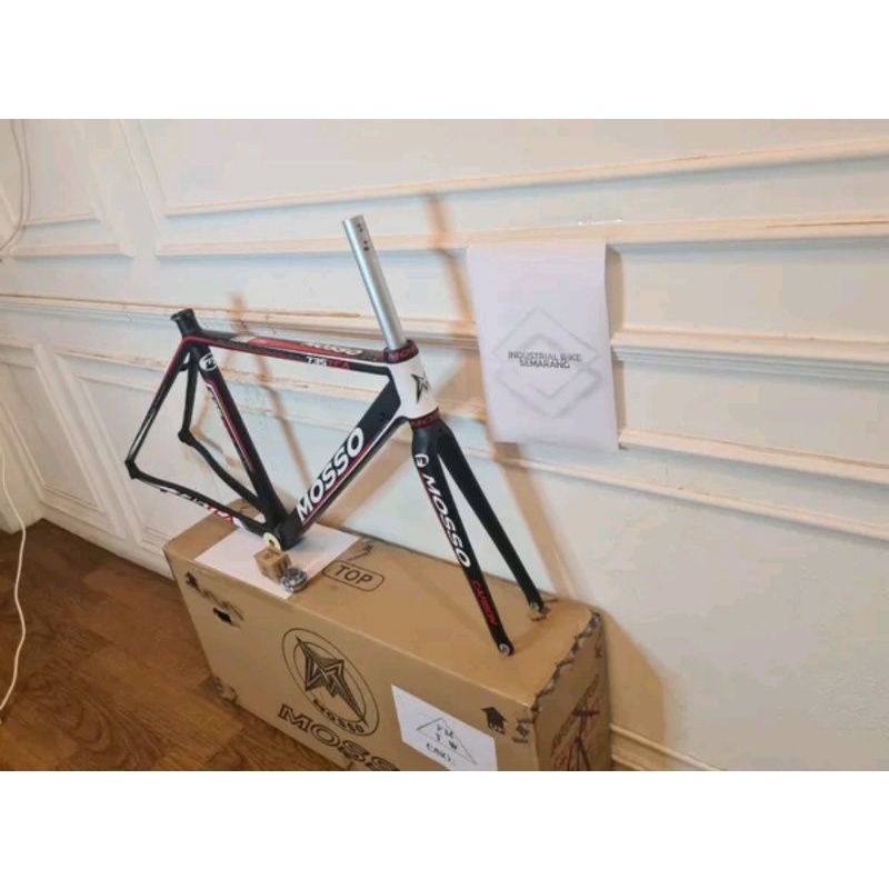 Frame Roadbike Mosso 735TCA Size 490mm Warna Hitam Merah . Rangka Sepeda Balap Road Bike 735 TCA Size Ukuran 49cm 490 mm Alloy 7005