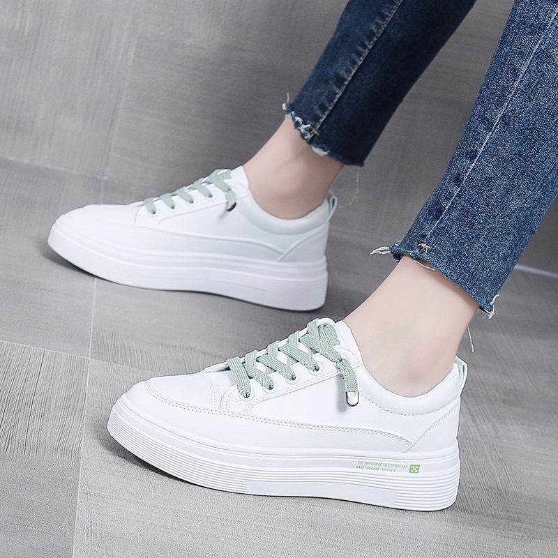 【In Stock】2022 Baru Sepatu Wanita Sepatu Kanvas Wanita Sepatu Putih Tren Fashion Sol Tebal Korea Kas