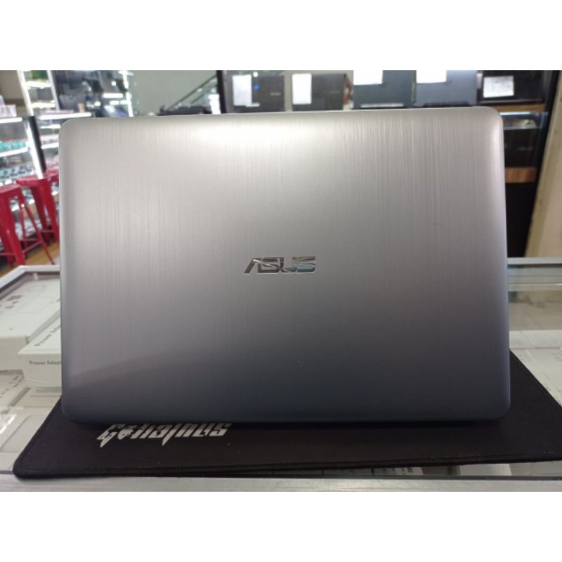 Notebook laptop second seken bekas Asus x441 hdd 1tb ram 4 gb 4gb termurah