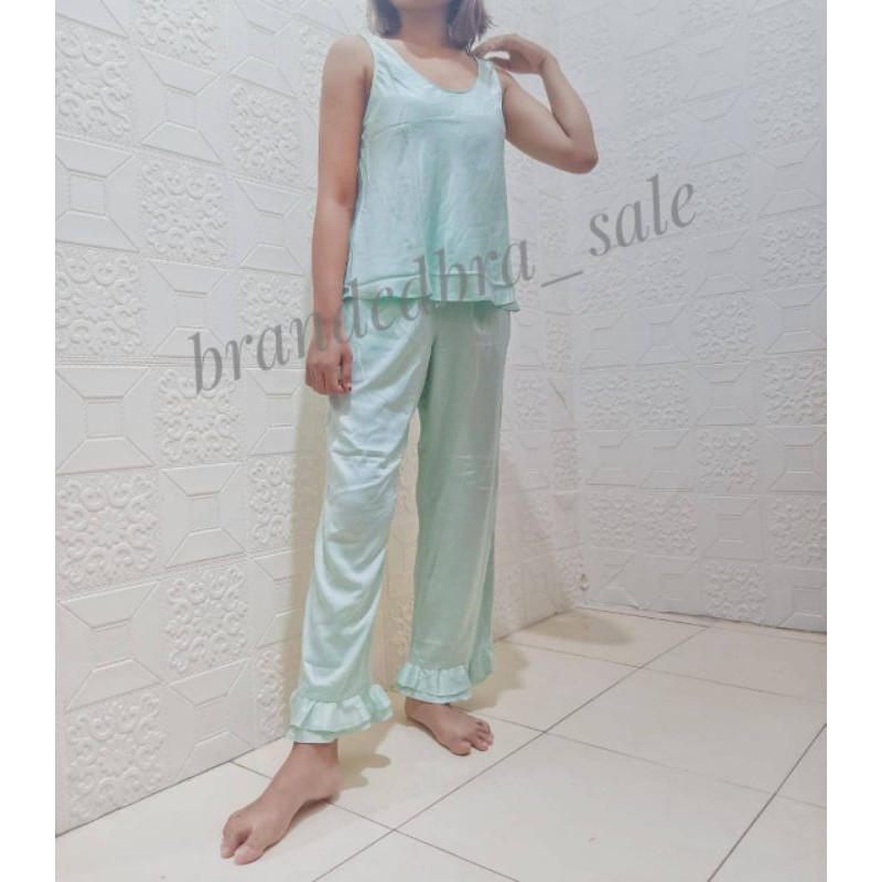 VICTORIA'S SECRET PAJAMAS SET