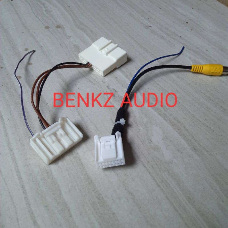 Soket kamera input remot stir reverse head unit kijang innova 2011 2012 2013 2014 2015