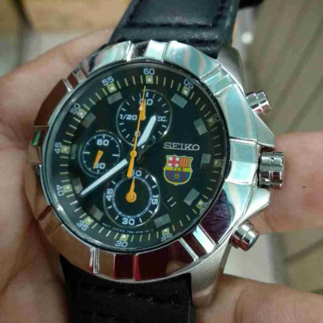 Jam tangan seiko sports quartz chronograph dial hitam