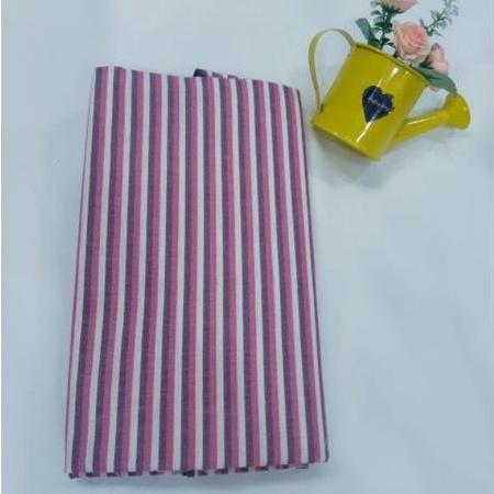 kain batik lurik tenun motif pink hitam putih