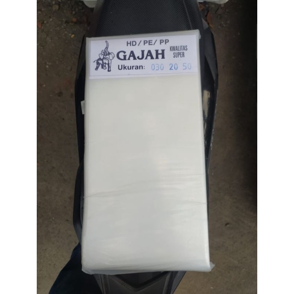 Selang diesel plastik 4 dim putih