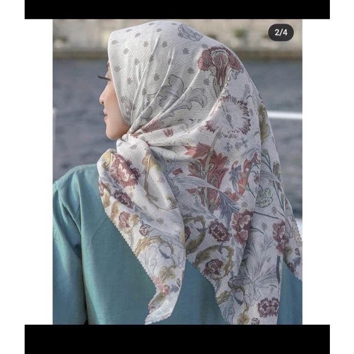 The royale series buttonscarves WHITE