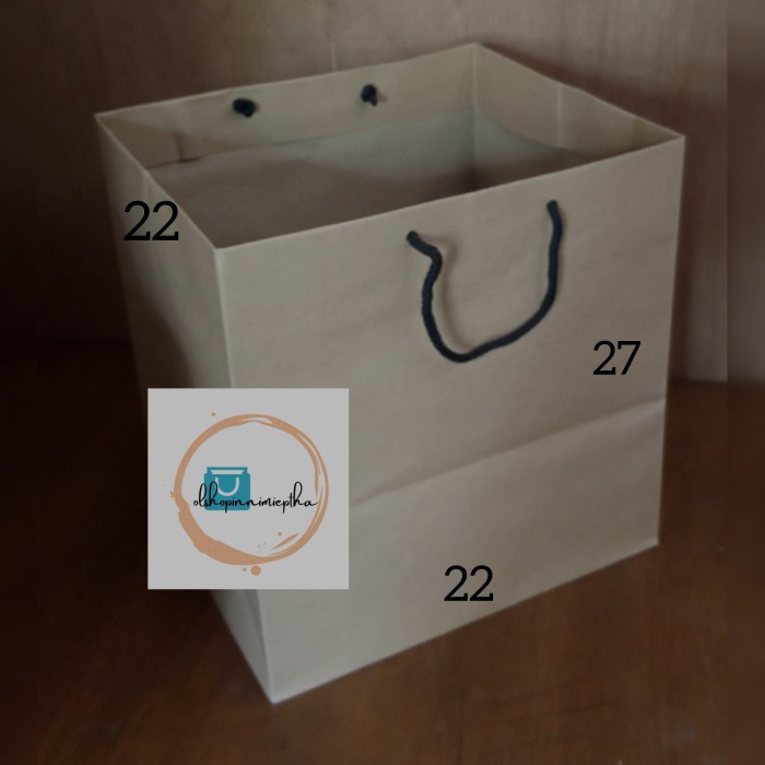 

PROMO kantong kertas / paper bag polos / tas kertas tebal untuk kotak 22x22