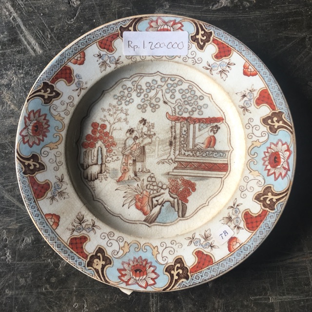 Piring Antik Keramik China Krem