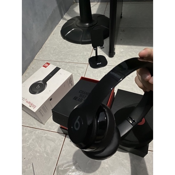 beats solo 3 (like a new)