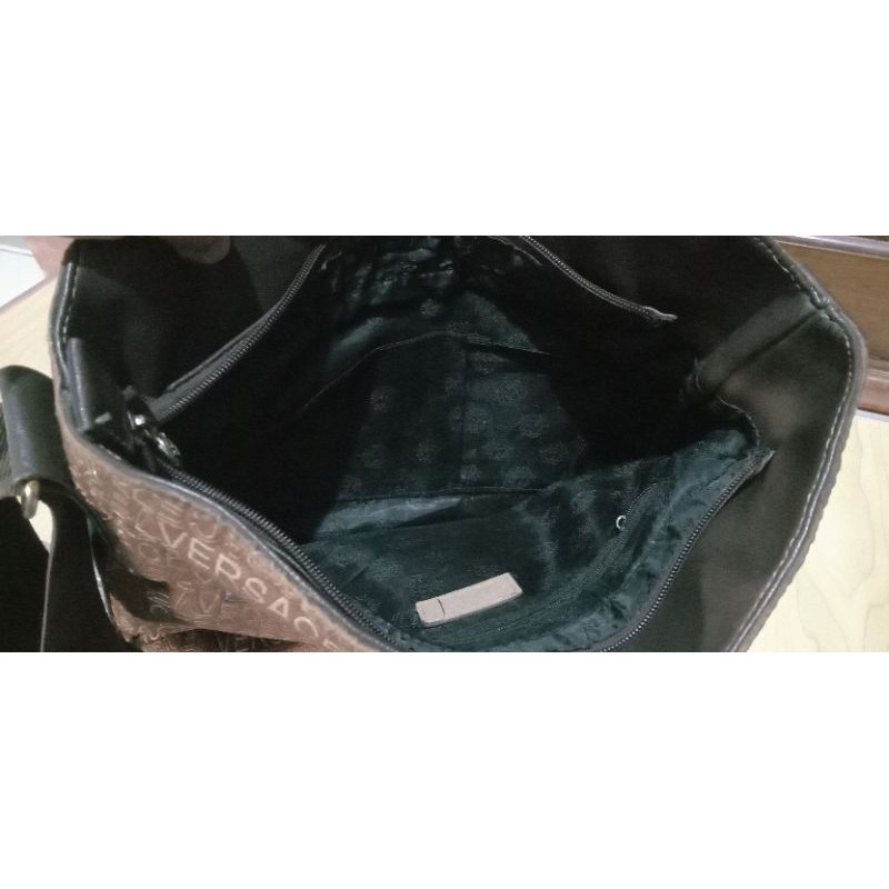 tas wanita merk versace