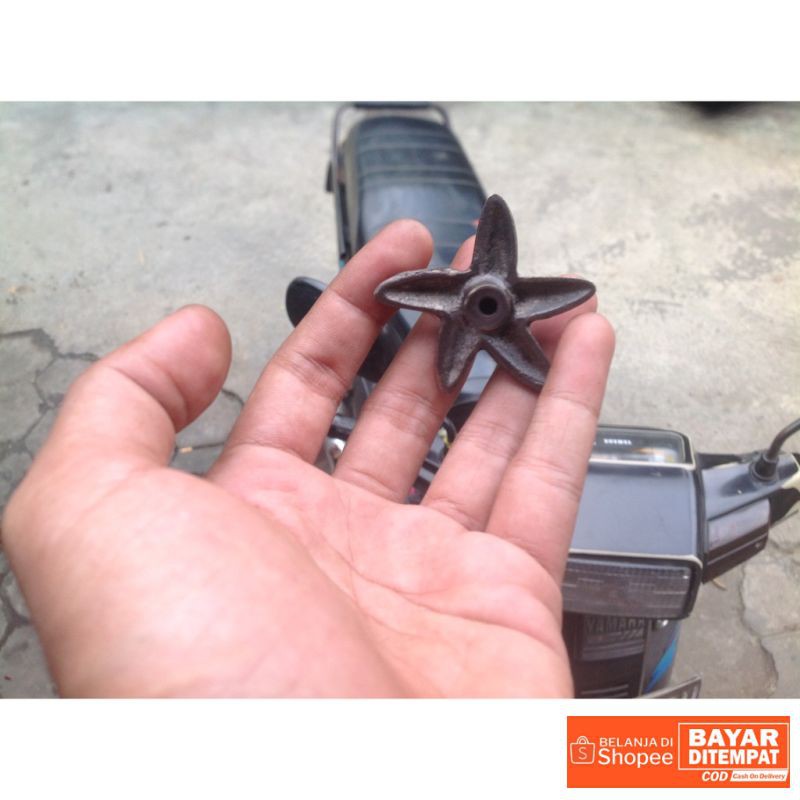 knob / tarikan laci kuningan antik motif bintang laut Termurah