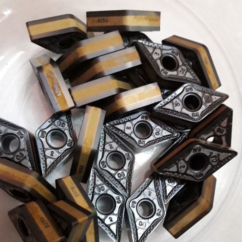 Insert DNMG 1506 insert Bubut DNMG 150608 iscar Bekas Mulus