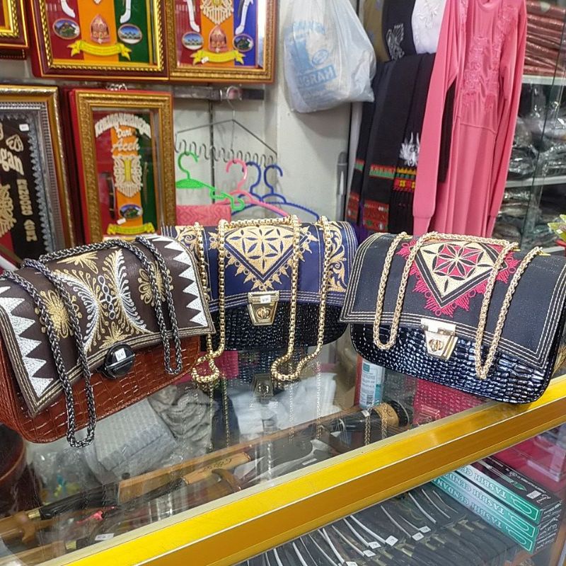 TAS RANTAI KECIL MOTIF ACEH