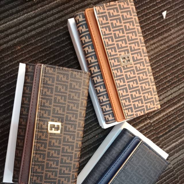 Dompet fendi