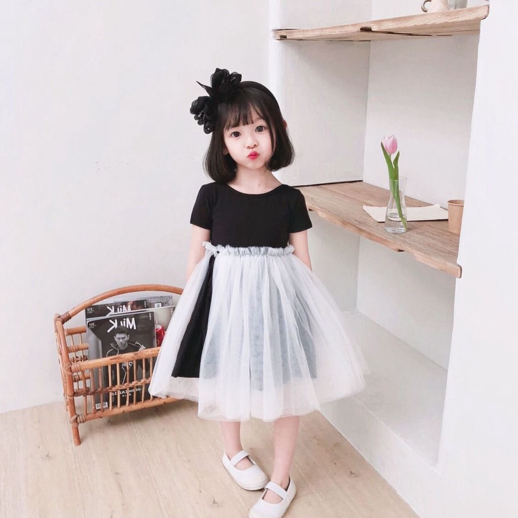 R32 NEW Dress anak / rok bayi motif hitam putih dengan renda