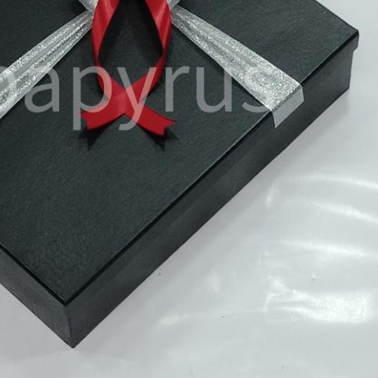 

PAPYRUS 30x40 Tinggi 10cm Kotak Kado Gift Box Hadiah