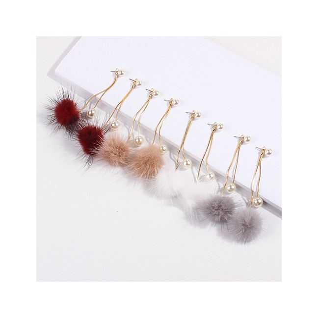 LRC Anting Tusuk Fashion Fuzzy Ball Decorated Earrings