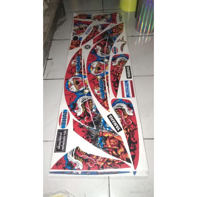 Striping sticker variasi Yamaha Fino Doraemon zombie