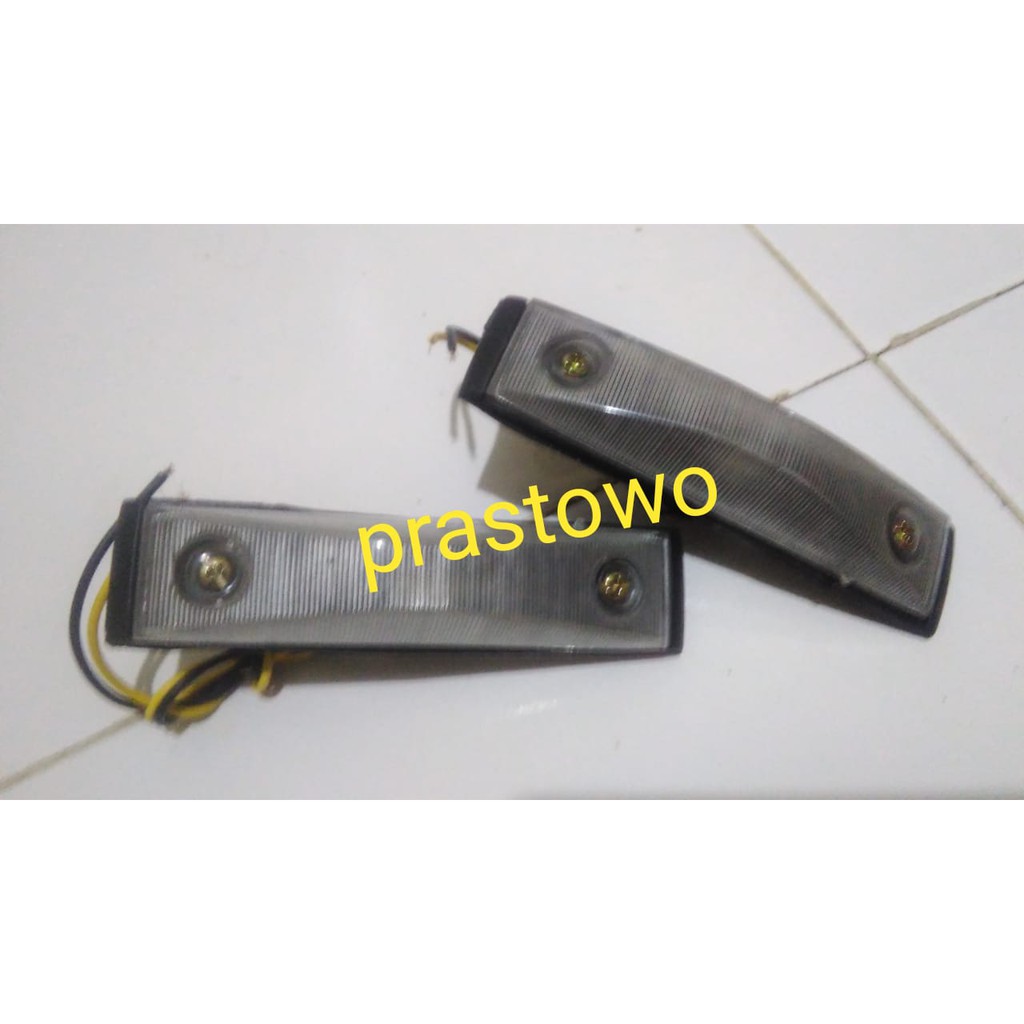 Lampu sen sein fender spakbor corolla dx KE70