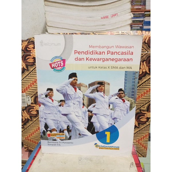 buku PPKn kelas 10 SMA platinum