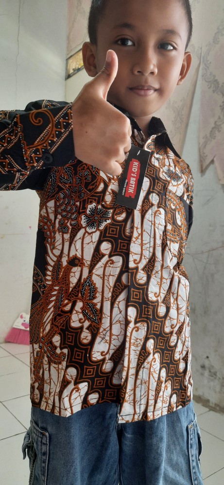 Couple Batik Keluarga Anak Ayah Dan Ibu / Atasan Batik Lengan Panjang / Kemeja Batik Pria Dan Wanita