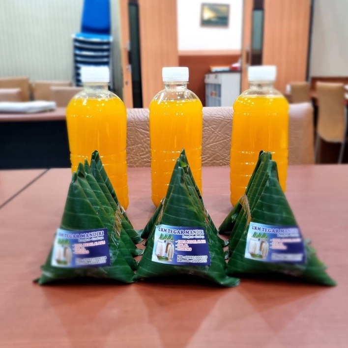 

Tempe Daun Segitiga