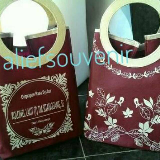 

Tas goodie bag peganhan bulat/Tas hantaran berkat pegangan bulat,tas tasyakuran berbagai acara