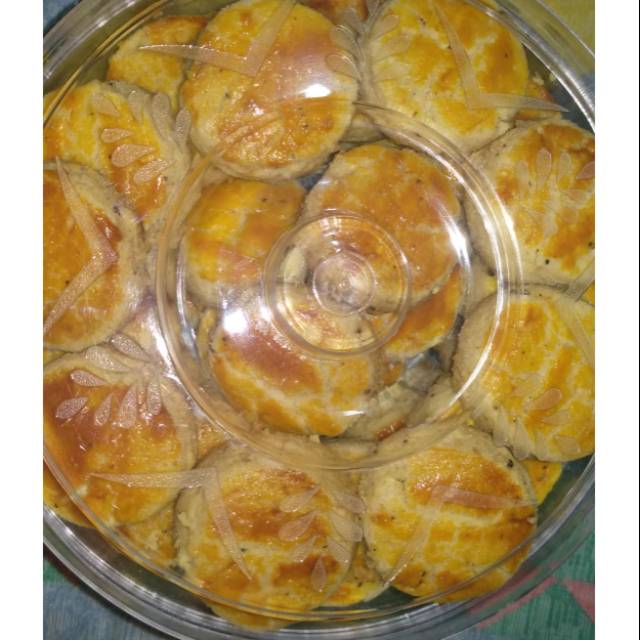 

Kue kering kacang area Bali