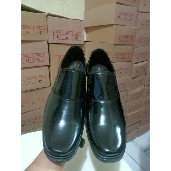 Sepatu pantovel  cowok sepatu pantopel formal kerja sepatu dinas kantoran pria murah