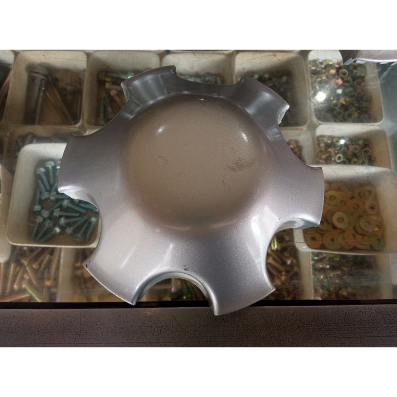 Dop Roda Isuzu Panther Kapsul / Touring