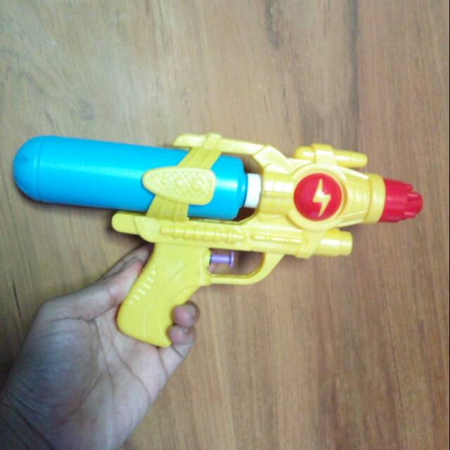 Mainan Tembak Tembakan Air Ukuran Besar