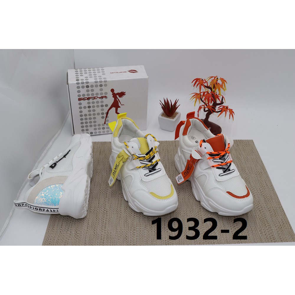 SEPATU SPORT IMPORT SOFIYA