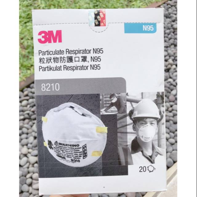 3M 8210