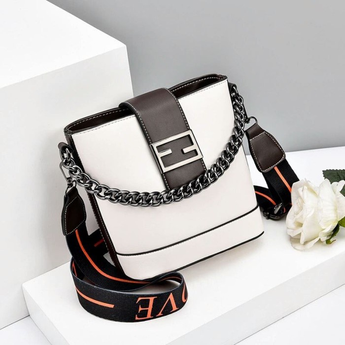 Tas Wanita Kondangan Tas Wanita Besar Tas Selempang Mini Tas Selempang Wanita Mini Tas Cewek Terbaru