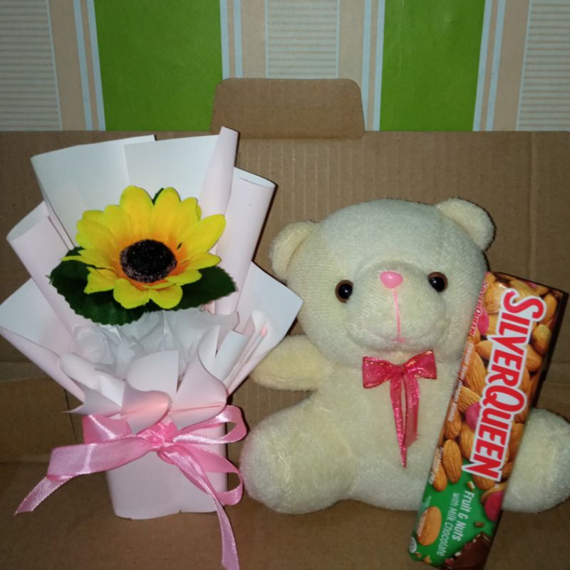

hampers pacar | giftbox | coklat | anniversary graduation birthday | boneka | buket | giftbox murah | hampers