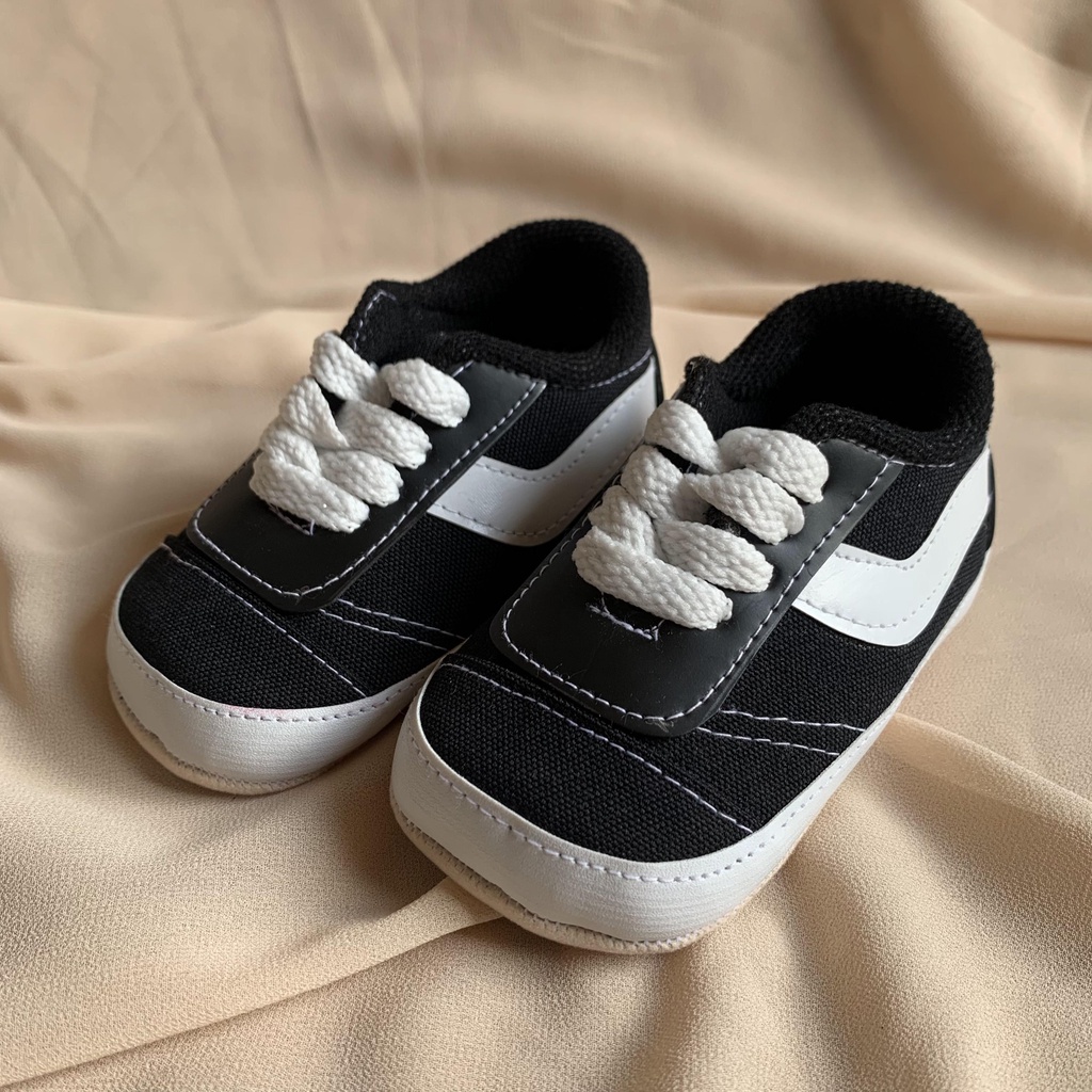 Prewalker Shoes Boy / Sepatu Vans Anak / Sepatu Import Keren Bayi Cowo SEPATU PREWALKER BABY UNISEX MODEL VANS (0-12 BULAN) TERBARU TERLARIS SEPATU ANAK TETAH TERMURAH TERLARIS SEPATU SNEAKERS BAYI BELAJAR BERJALAN EMPUK RINGAN ANTI SLIP PREWALKER VANS