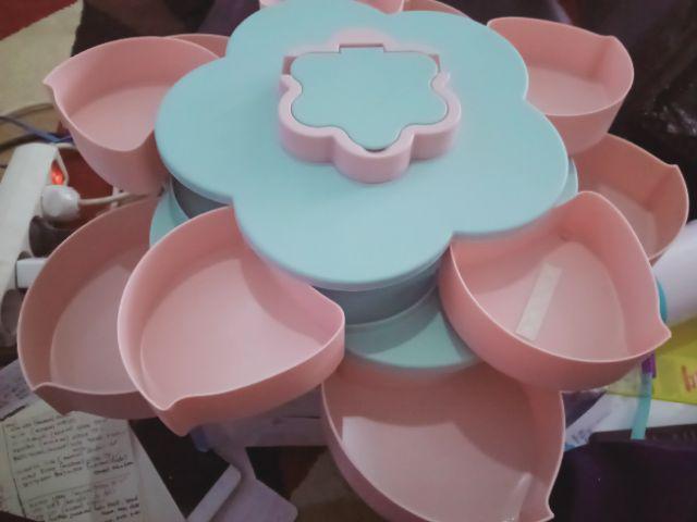 Toples Bunga Putar (flower Overflow Candy Box)